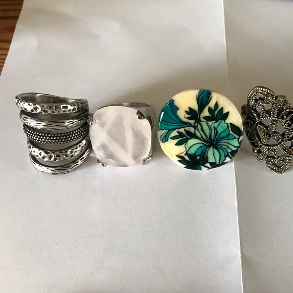 Costume knuckle ring silver with antiquing and textured appearance, approx 7-8 - Picture 3 of 3